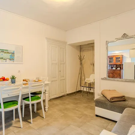 Centro Storico By Interhome Πορλέτσα