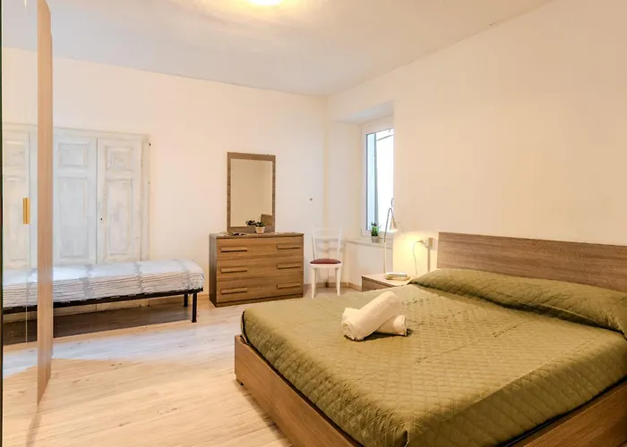 Centro Storico By Interhome * Πορλέτσα