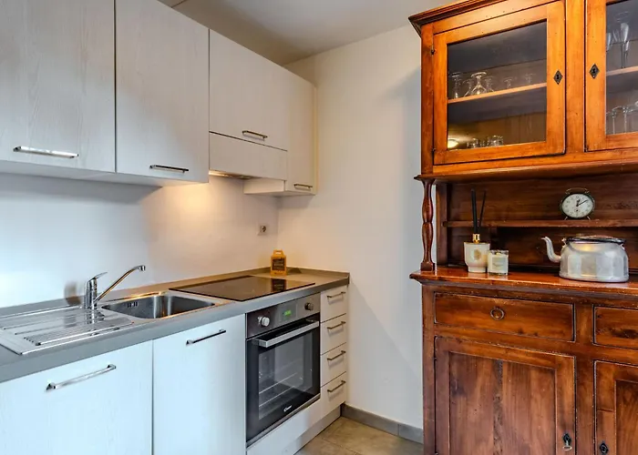 Centro Storico By Interhome * Πορλέτσα